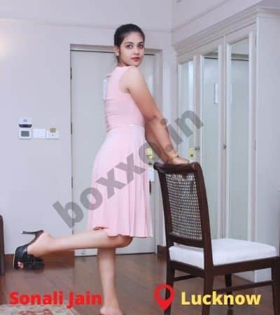 Sonali Jain - sexy and beautiful escort in Lucknow